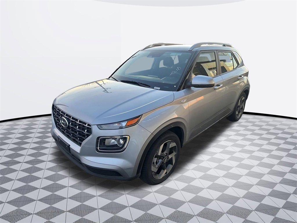 Used 2025 Hyundai Venue SEL image 7