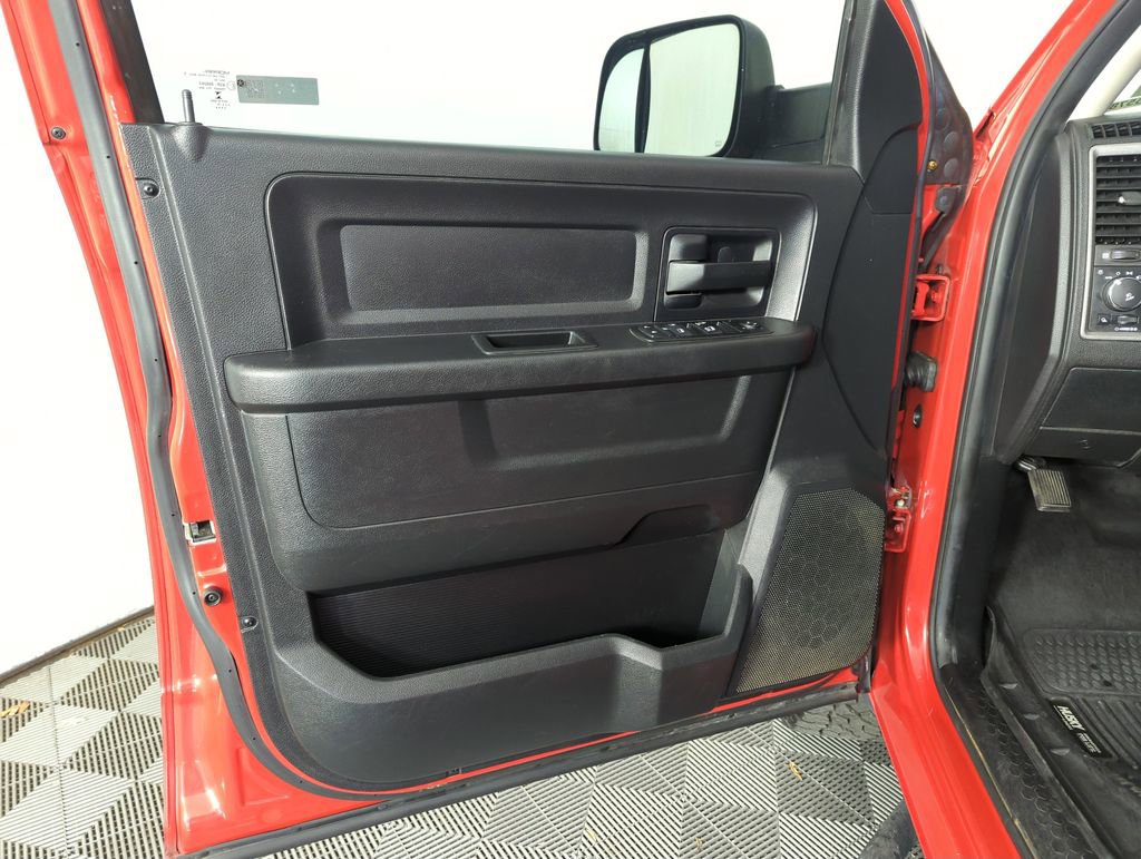 Used 2014 RAM 1500 Express image 18