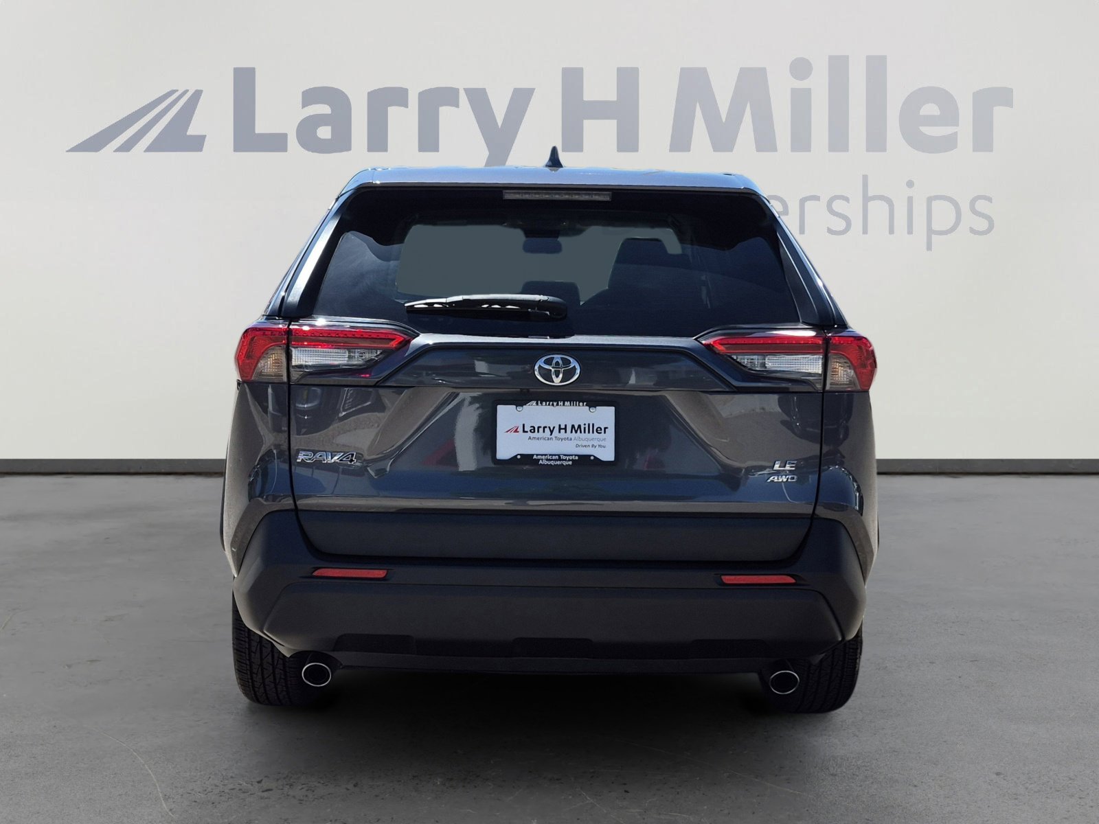 Certified 2024 Toyota RAV4 LE AWD/4WD image 4