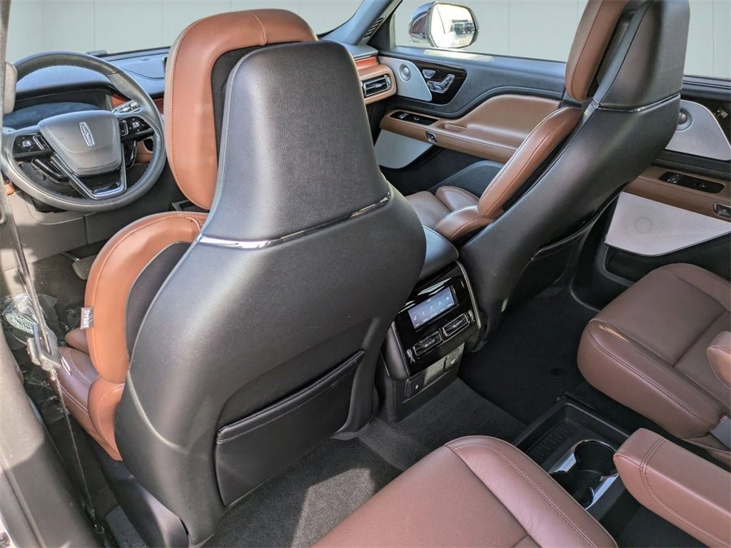 Certified 2024 Lincoln Aviator Reserve w/ Equipment Group 201A image 26