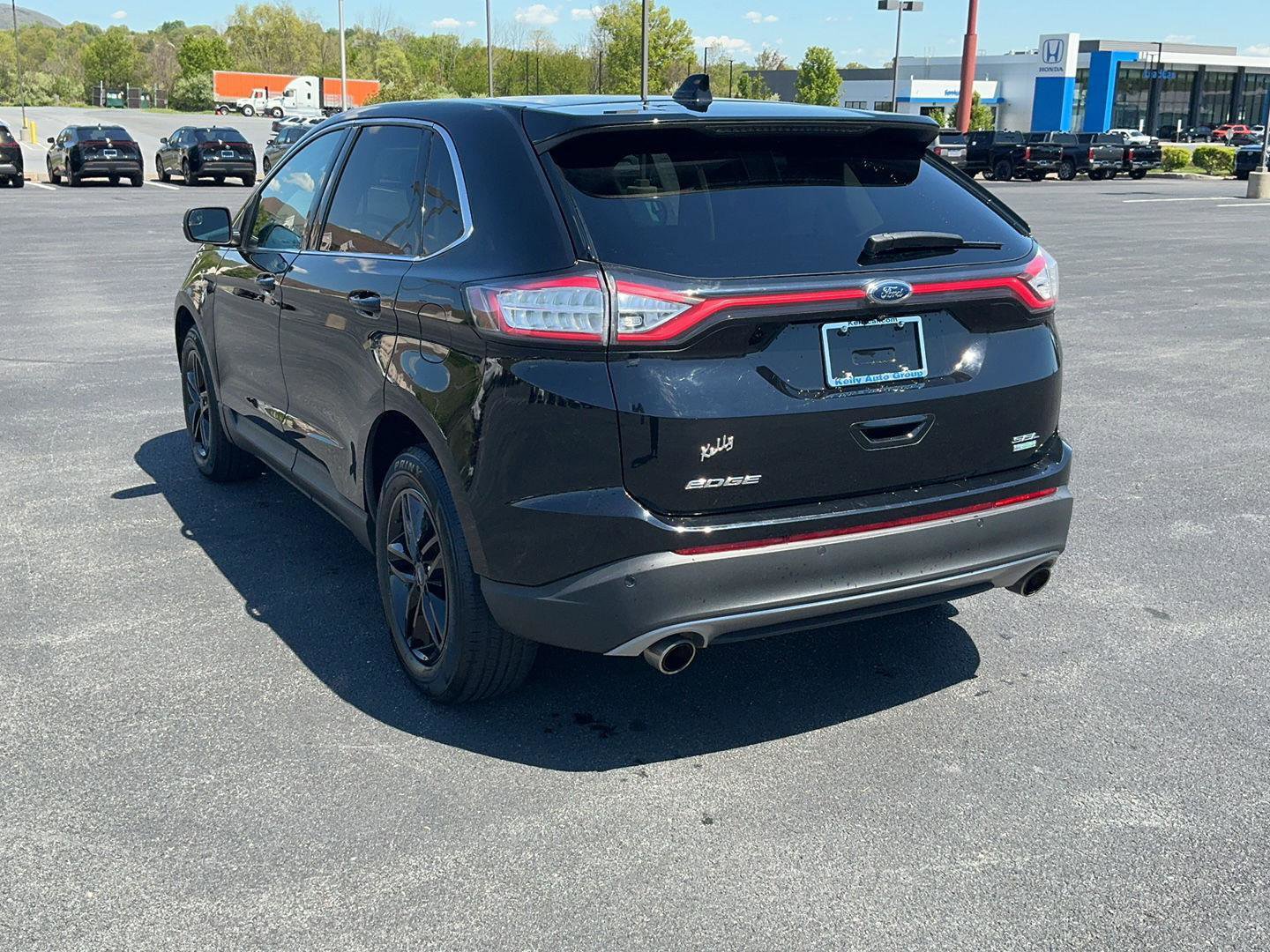 Used 2017 Ford Edge SEL FWD image 9