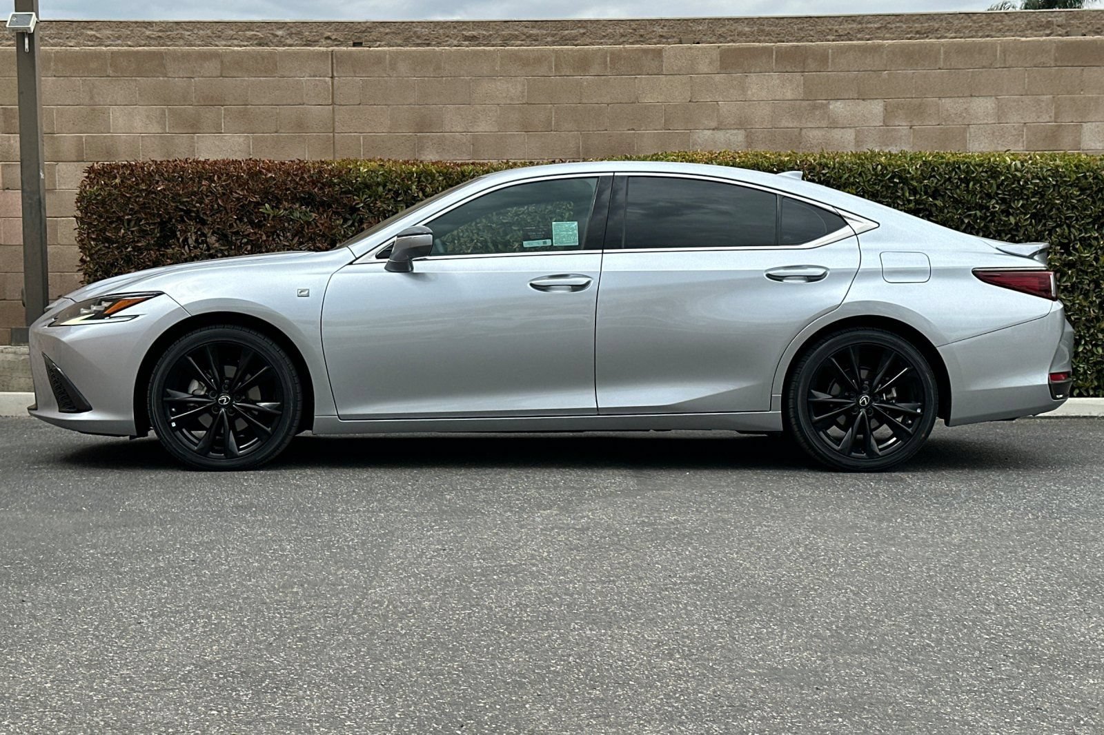 Certified 2024 Lexus ES 300h F Sport w/ Accessory Package (Z1) FWD image 7