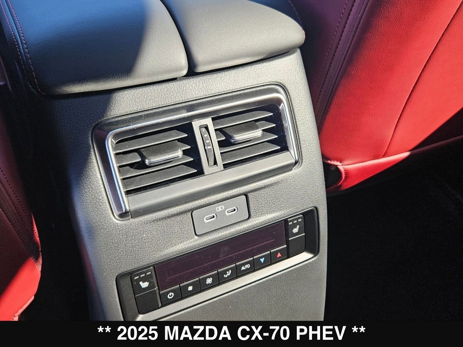 New 2025 MAZDA CX-70 Plug-In Hybrid w/ Premium Plus image 22