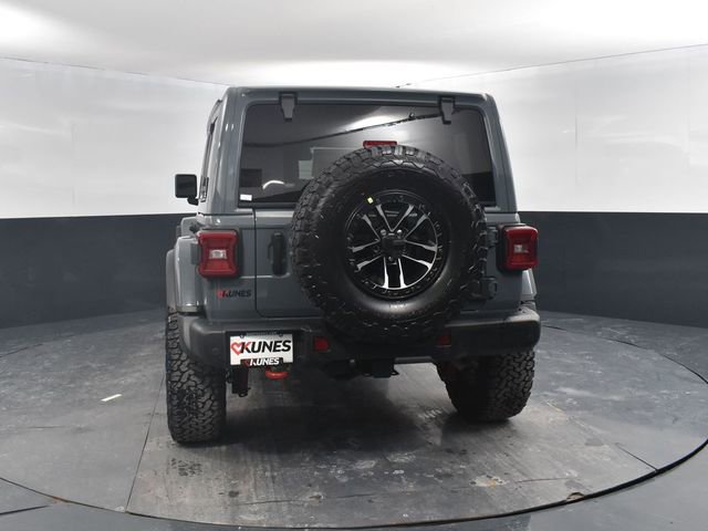 New 2026 Jeep Wrangler Unlimited Rubicon w/ Xtreme 35 Tire Package image 8