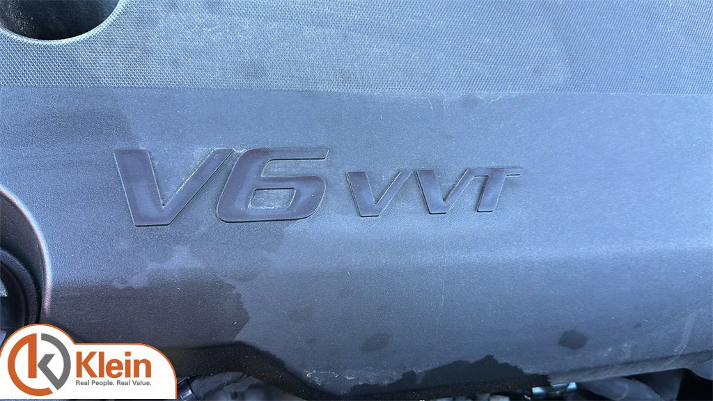 Used 2023 Chevrolet Traverse LT image 35