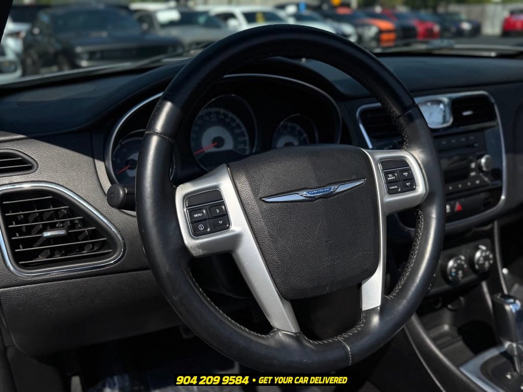 Used 2012 Chrysler 200 Touring FWD image 17