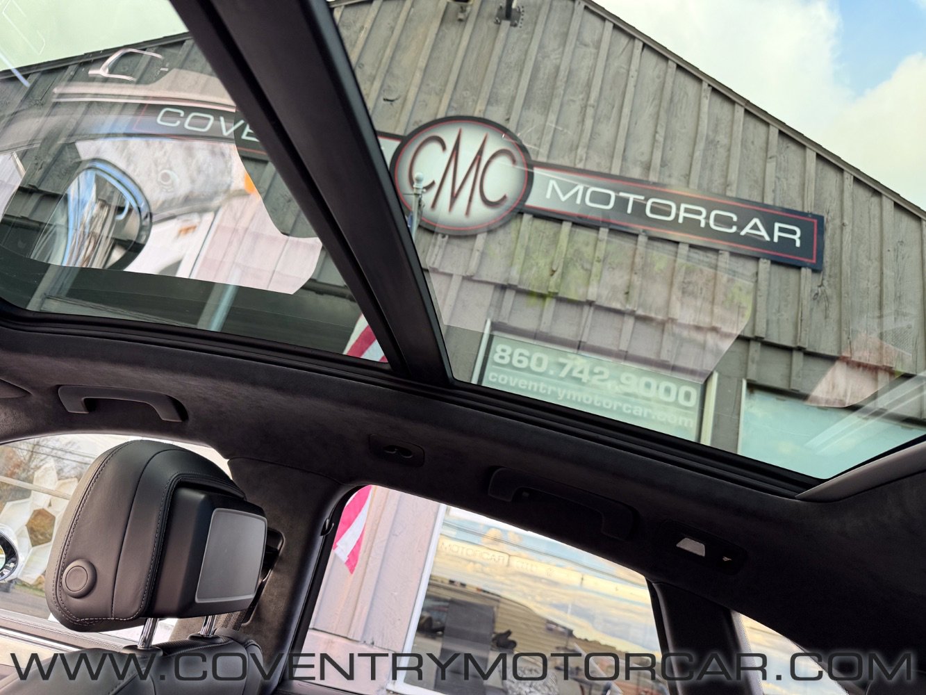 Used 2020 Porsche Macan Turbo image 21