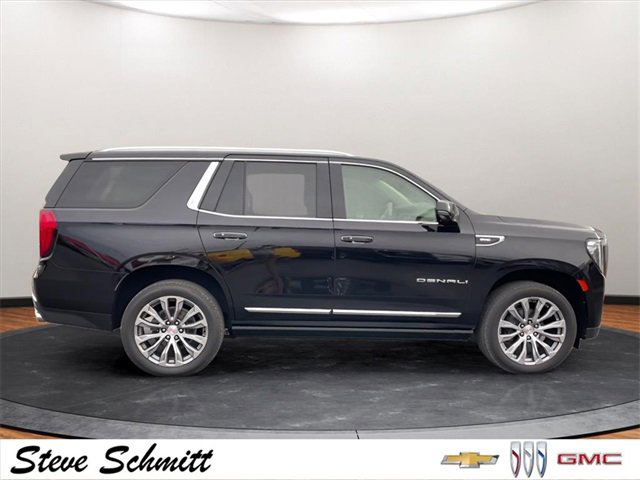 Used 2021 GMC Yukon Denali w/ Denali Premium Package image 10