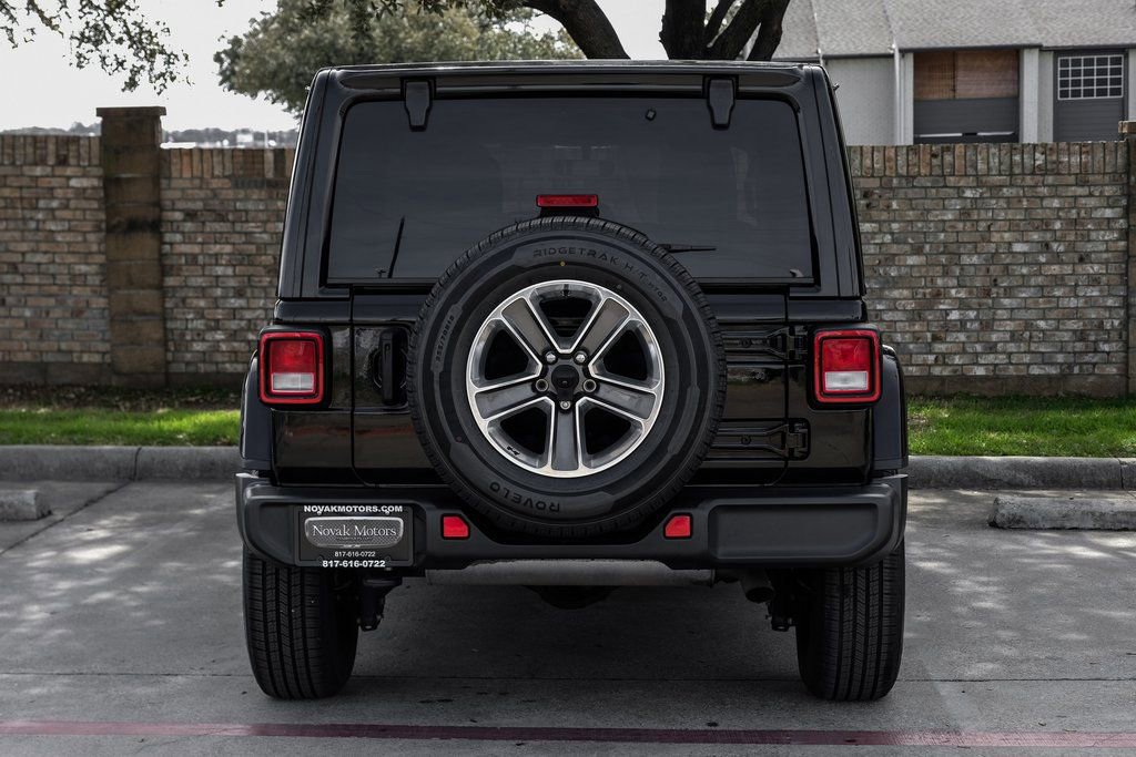 Used 2023 Jeep Wrangler Sahara w/ Cold Weather Group image 19