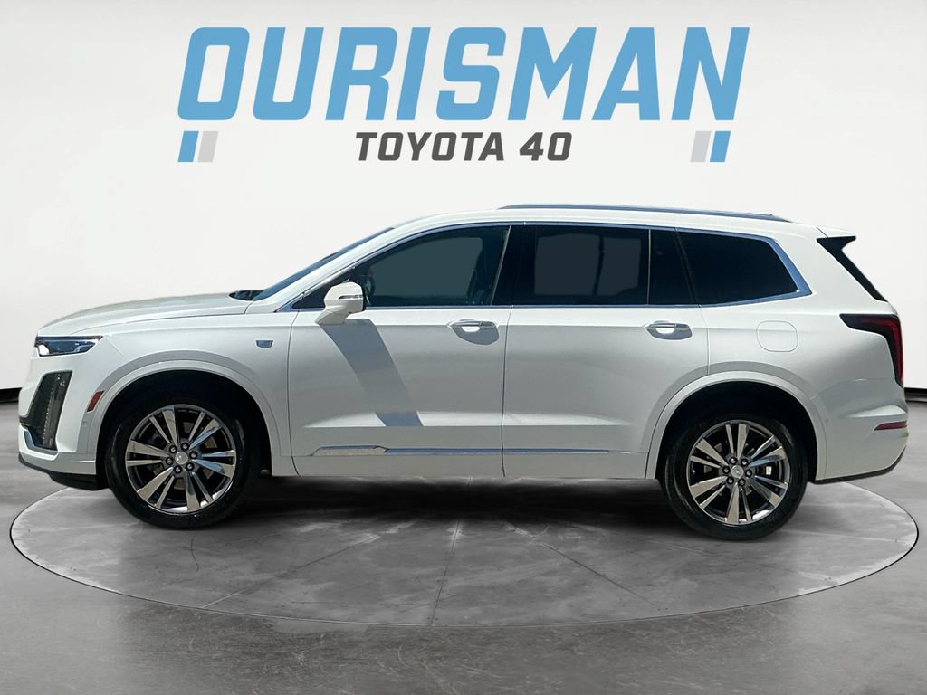 Used 2025 Cadillac XT6 Premium Luxury w/ Platinum Package AWD/4WD image 4