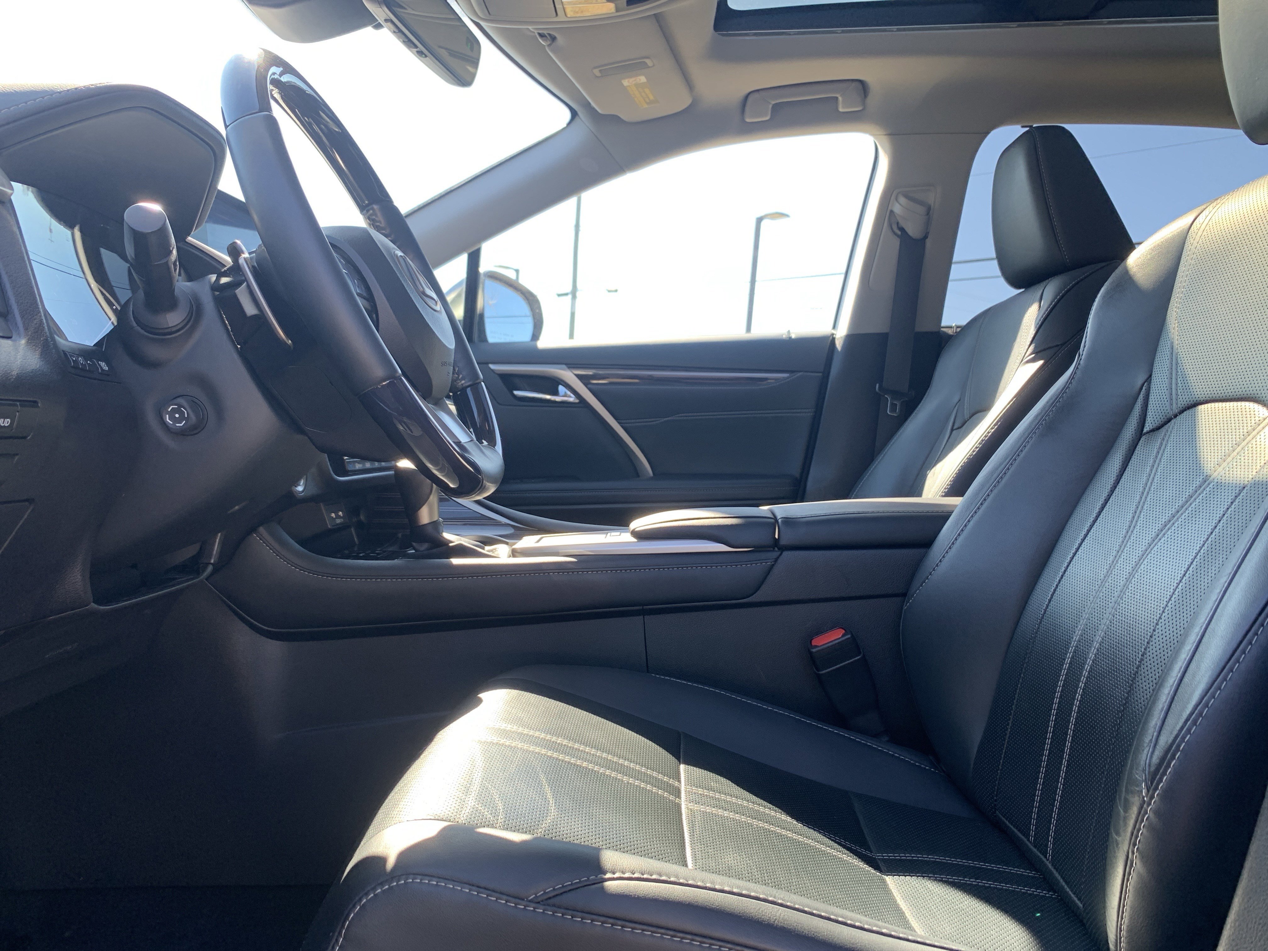 Certified 2022 Lexus RX 350 RX 350 FWD SUV w/ Luxury Package image 16