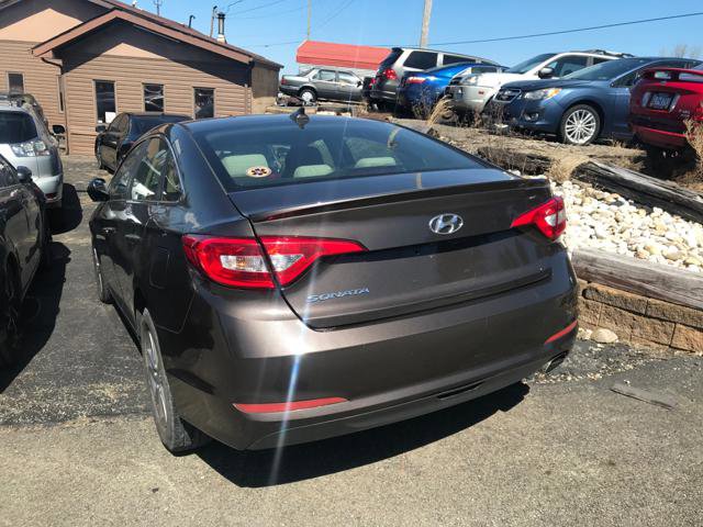 Used 2016 Hyundai Sonata SE image 8
