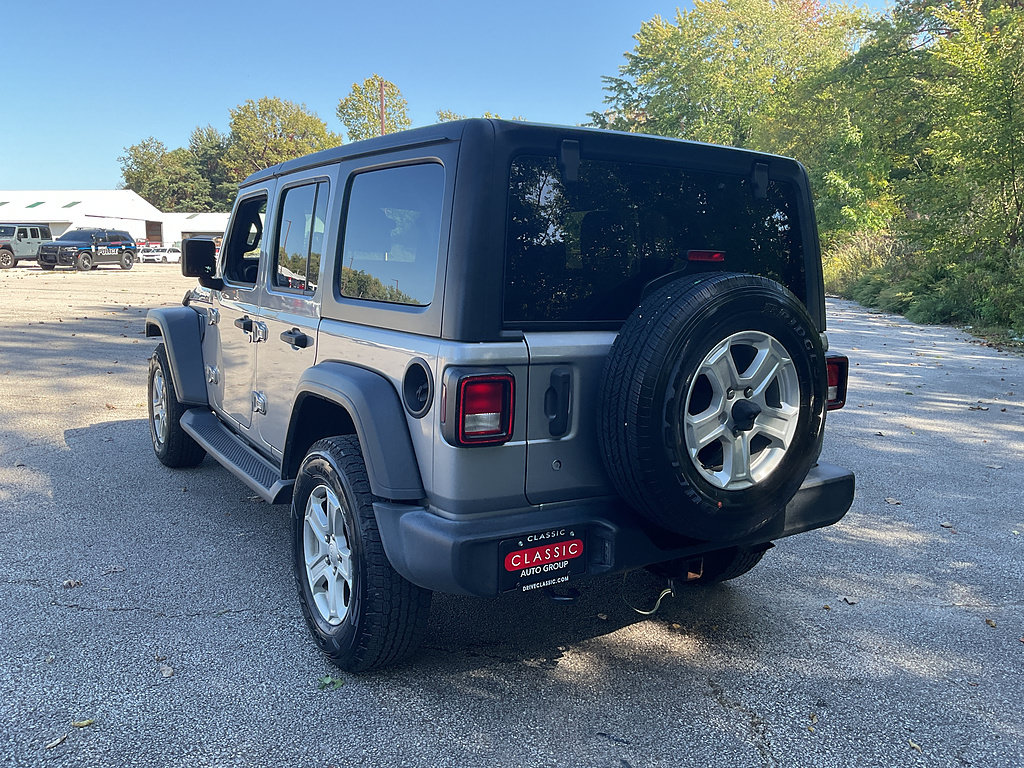 Used 2018 Jeep Wrangler Unlimited Sport S AWD/4WD image 7