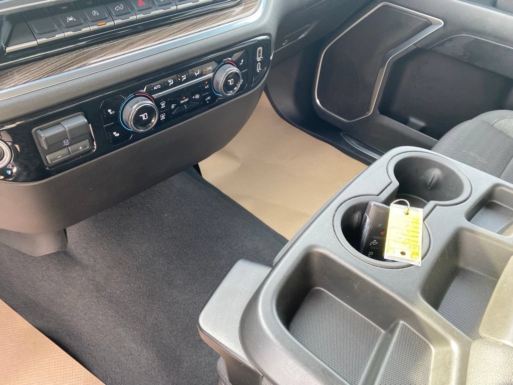Used 2025 Chevrolet Silverado 1500 LT AWD/4WD image 17