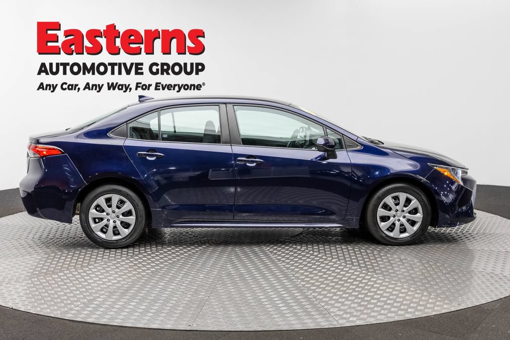 Used 2024 Toyota Corolla LE FWD image 3