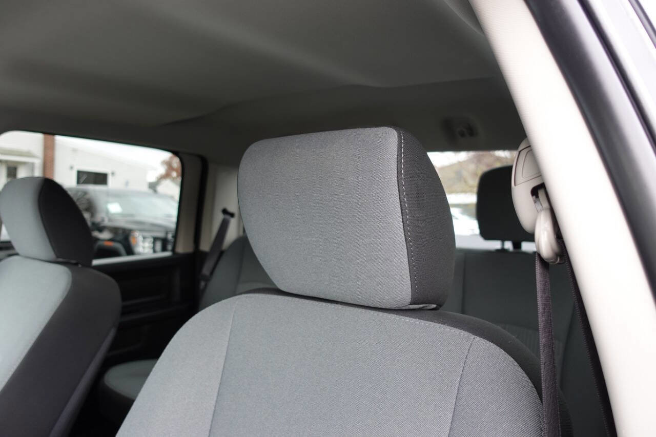 Used 2023 RAM 1500 Express w/ Wheel & Sound Group image 14