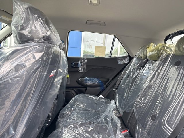 Used 2025 Hyundai Venue Limited image 49