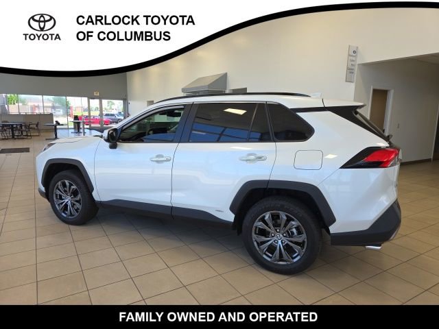 Used 2024 Toyota RAV4 Limited w/ Advanced Technology Package AWD/4WD image 9