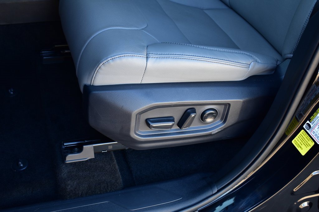 Used 2026 Toyota Tundra Limited image 21