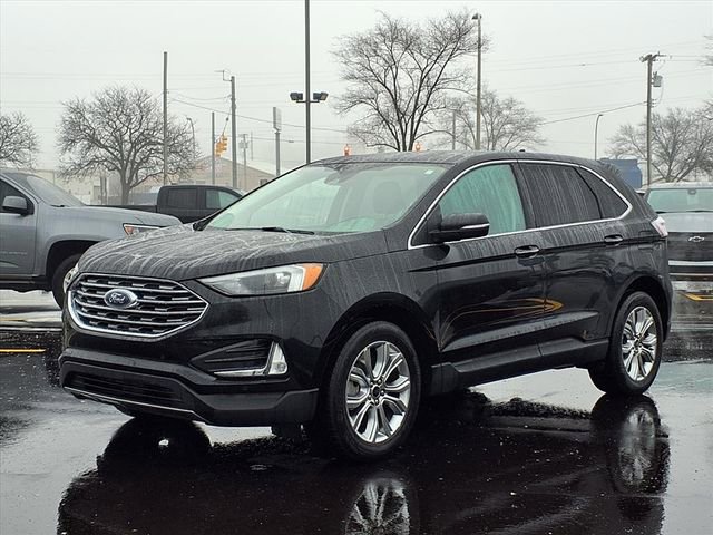 Used 2024 Ford Edge Titanium image 1