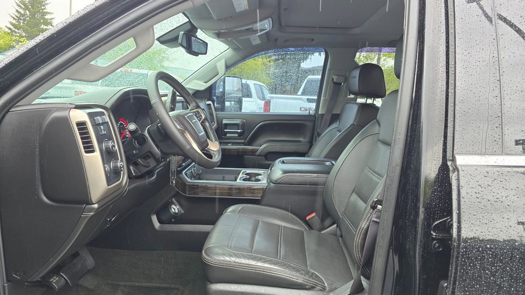 Used 2015 GMC Sierra 2500 Denali w/ Duramax Plus Package AWD/4WD image 58