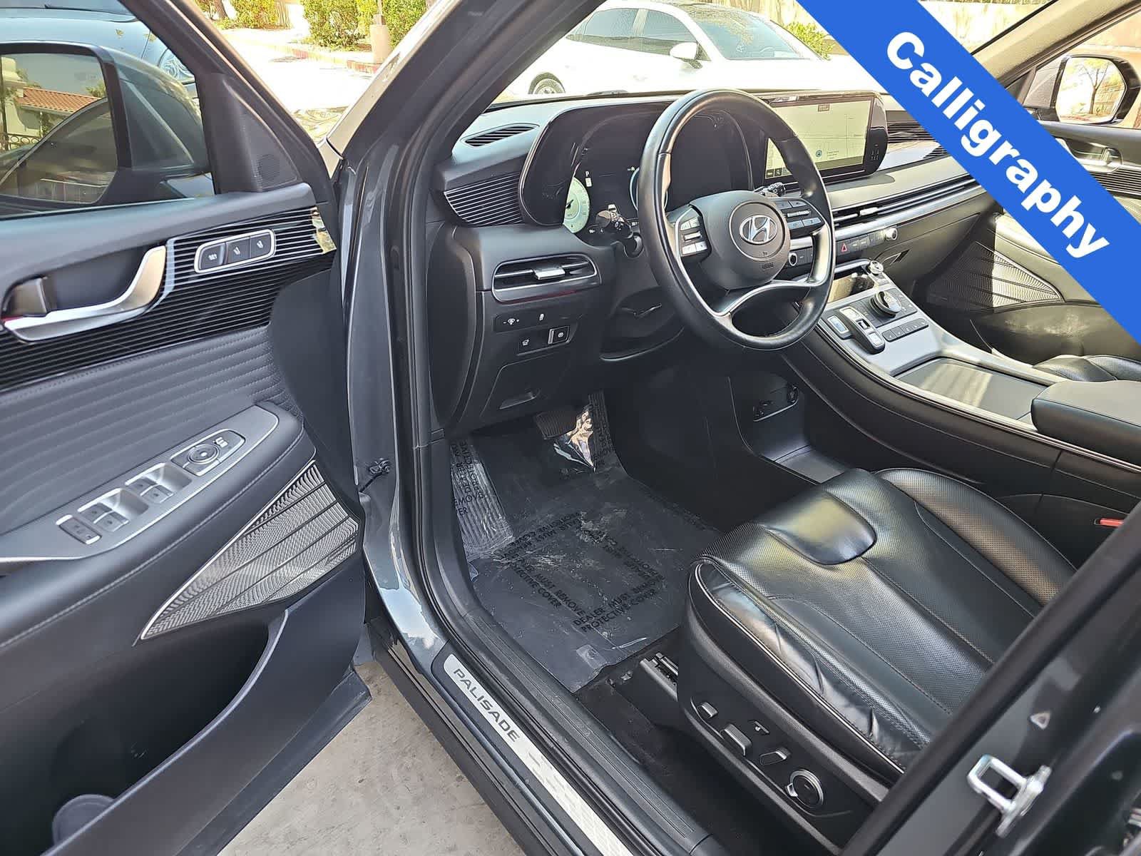 Certified 2023 Hyundai Palisade Calligraphy FWD image 10