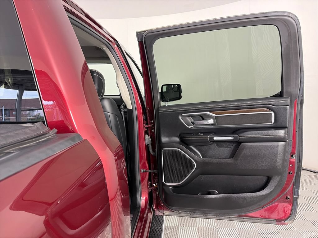 Used 2022 RAM 1500 Laramie AWD/4WD image 29