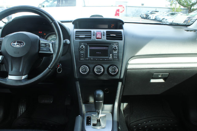 Used 2012 Subaru Impreza 2.0i Limited AWD/4WD image 17