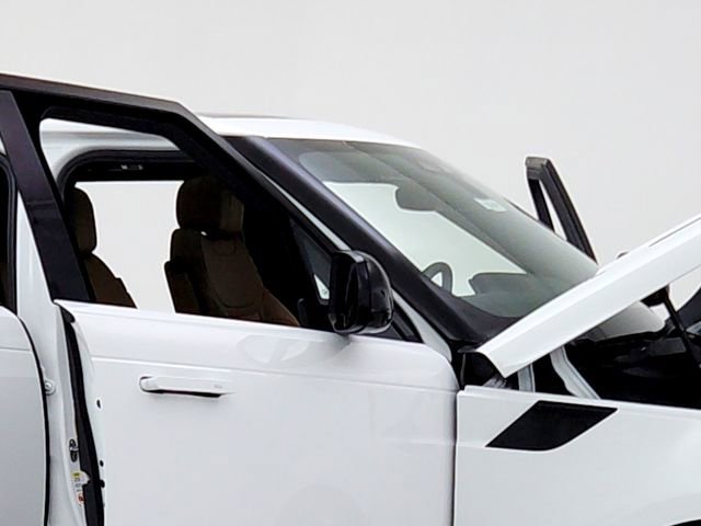 Certified 2025 Land Rover Range Rover Sport SE image 10
