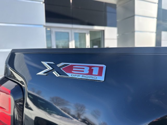 Used 2021 GMC Sierra 2500 SLE w/ SLE Value Package; image 12