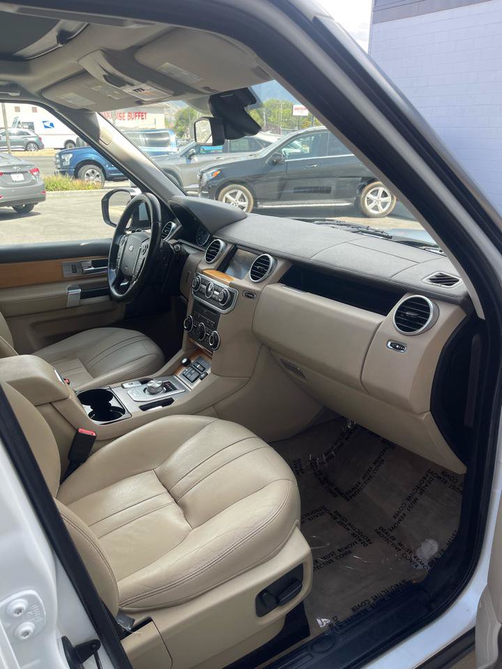 Used 2014 Land Rover LR4 HSE AWD/4WD image 19