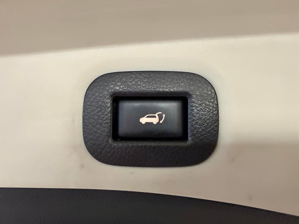 Used 2016 Nissan Rogue SL w/ SL Premium Package image 14