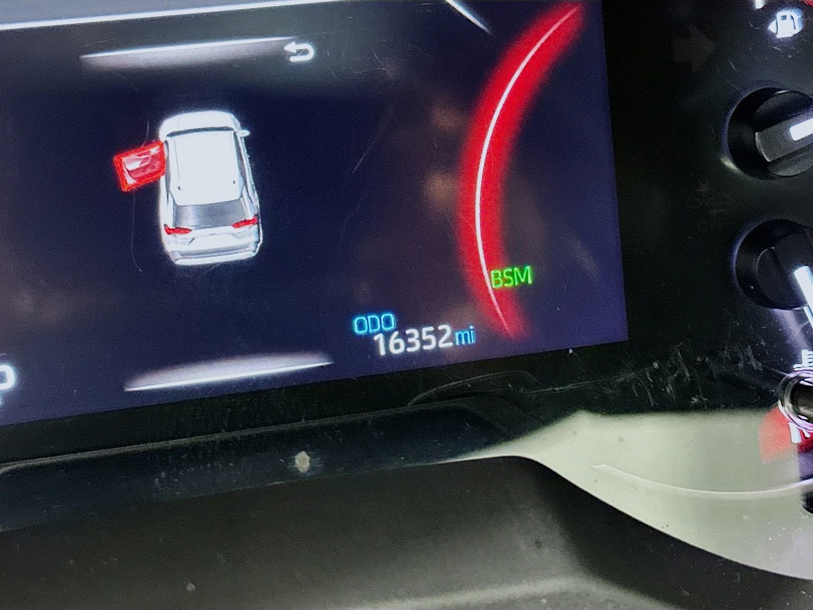 Used 2024 Toyota RAV4 XLE image 12