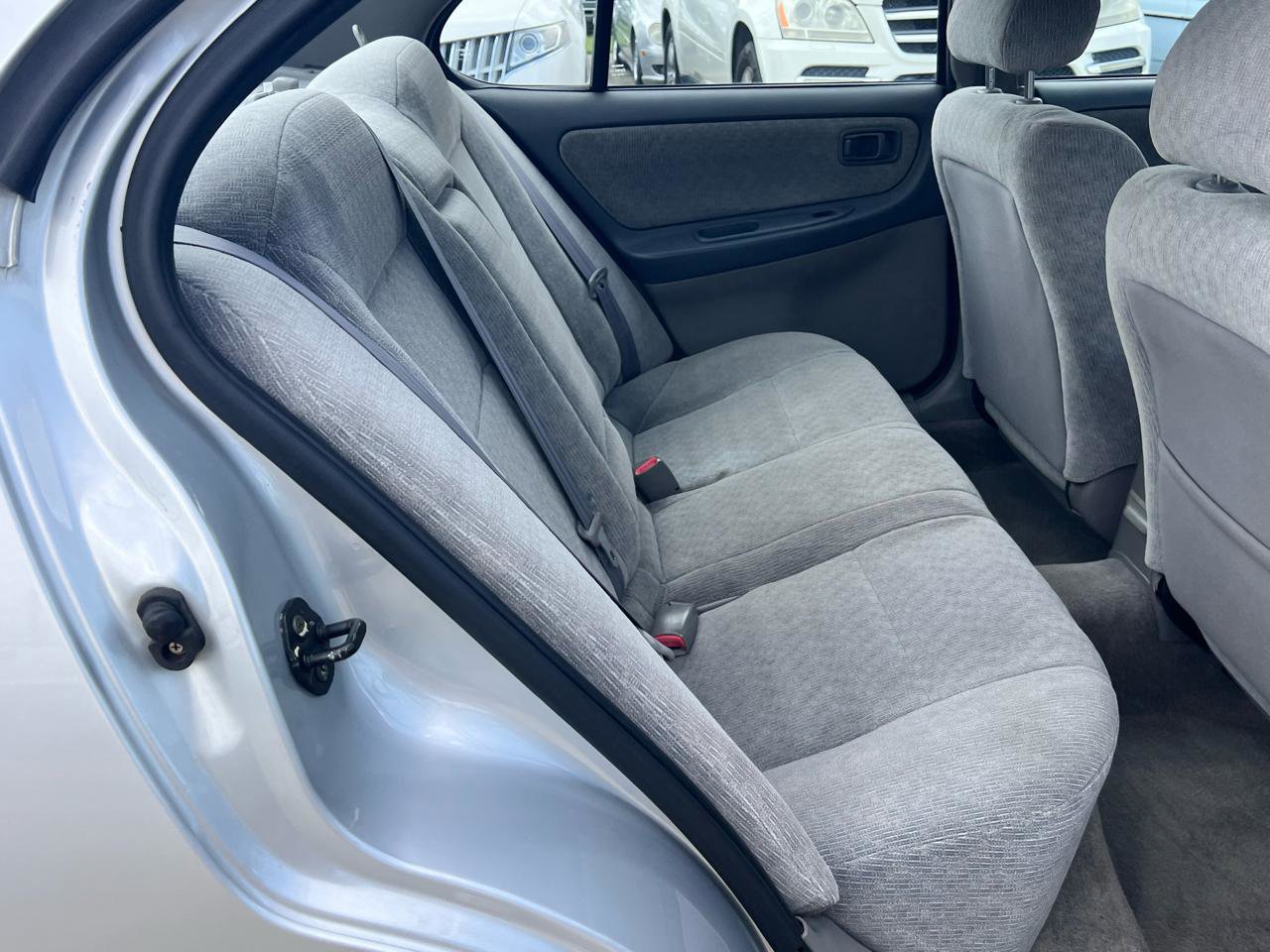 Used 2001 Nissan Altima GXE image 33