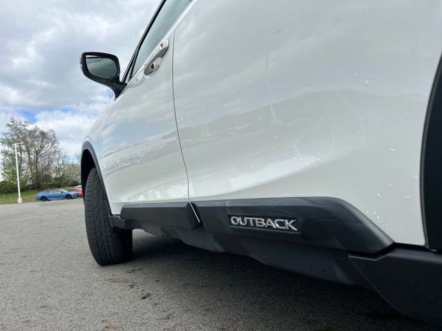Used 2022 Subaru Outback Premium AWD/4WD image 32