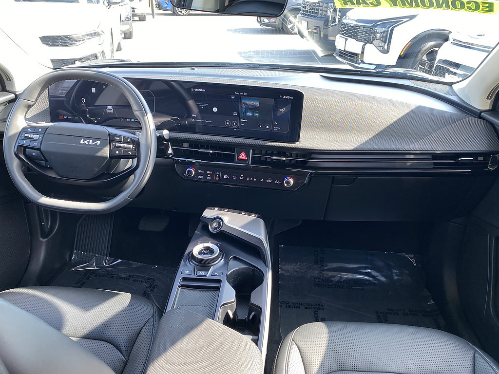 Used 2025 Kia EV6 Wind RWD image 26