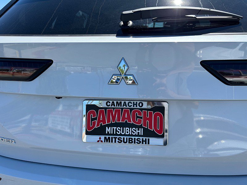 New 2026 Mitsubishi Outlander SE FWD image 12