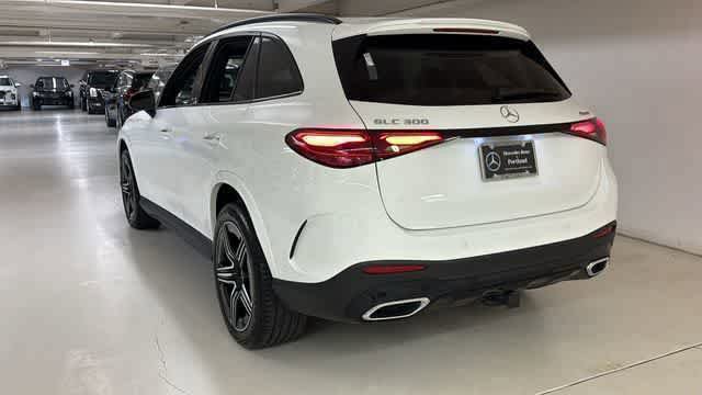 Used 2023 Mercedes-Benz GLC 300 4MATIC image 7