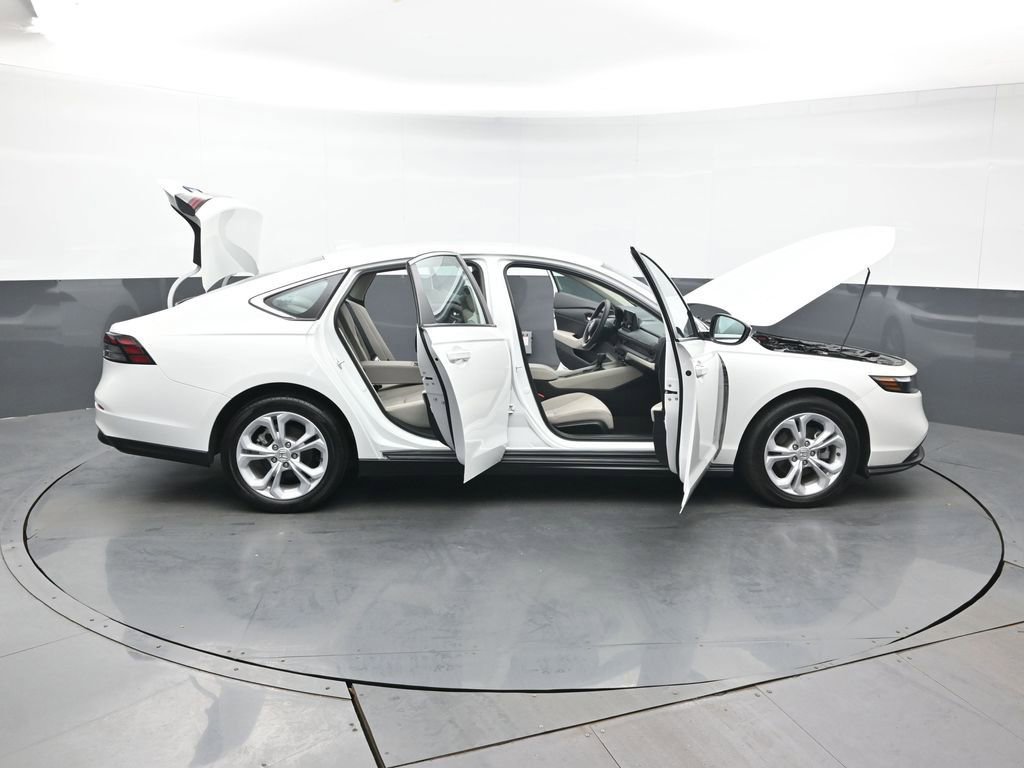 Used 2024 Honda Accord LX image 45