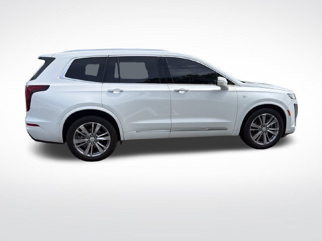 Certified 2024 Cadillac XT6 Premium Luxury w/ Technology Package FWD image 6