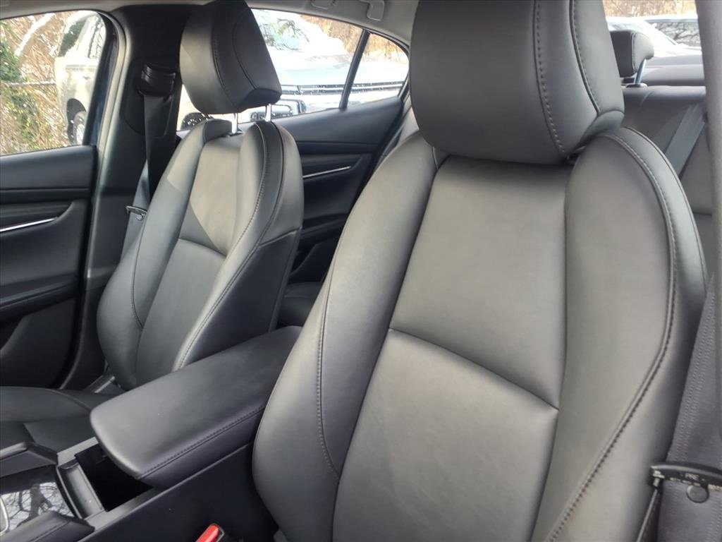 Used 2025 MAZDA MAZDA3 s image 12