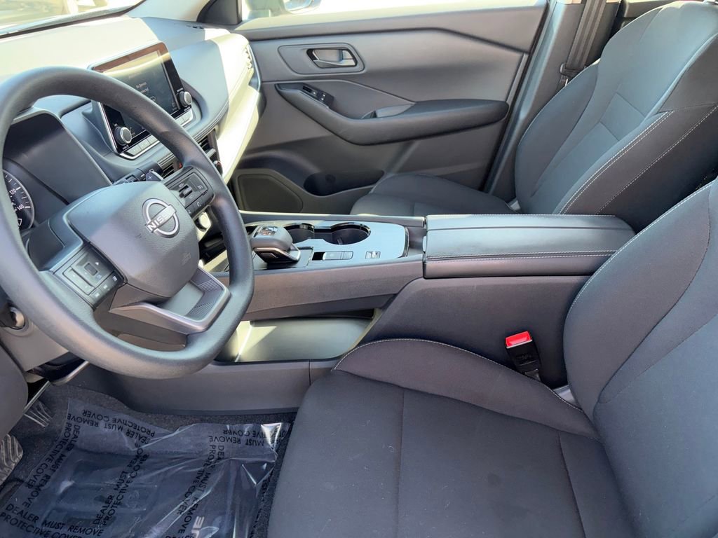 Used 2026 Nissan Rogue S image 9