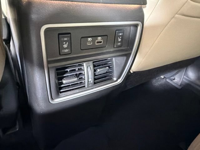 Used 2021 Nissan Murano Platinum w/ Cargo Package FWD image 32