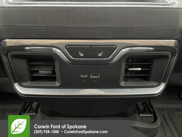 Used 2025 GMC Sierra 3500 Denali image 16