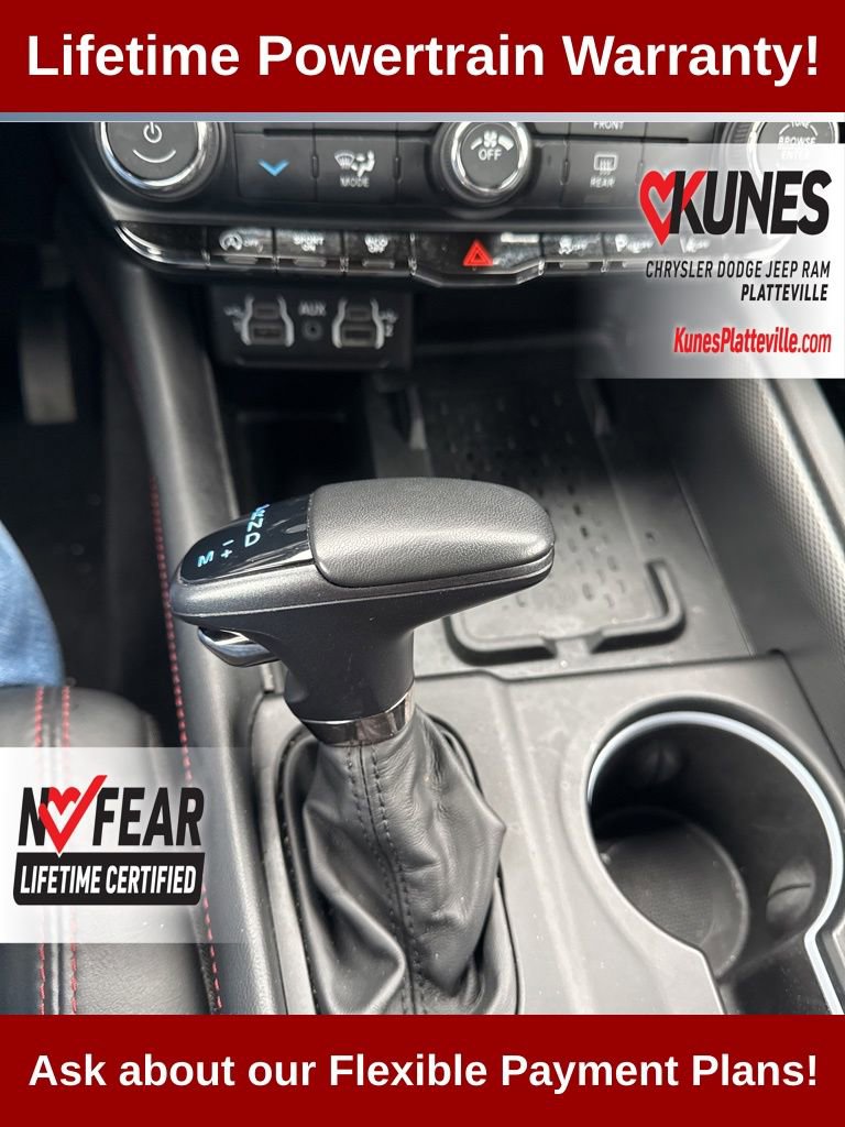 Used 2025 Dodge Durango GT image 17