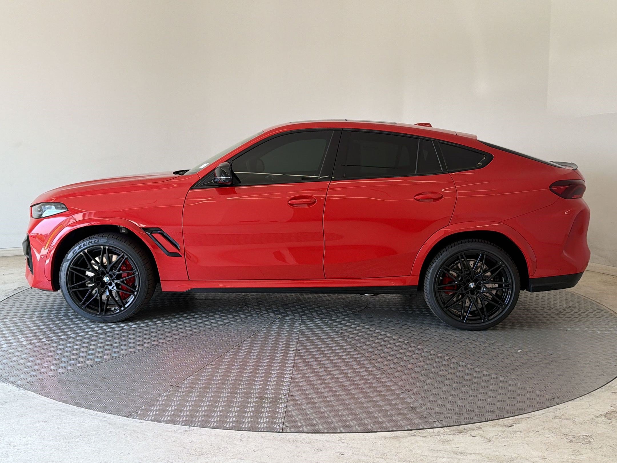 Used 2024 BMW X6 M Competition w/ Executive Package AWD/4WD image 2