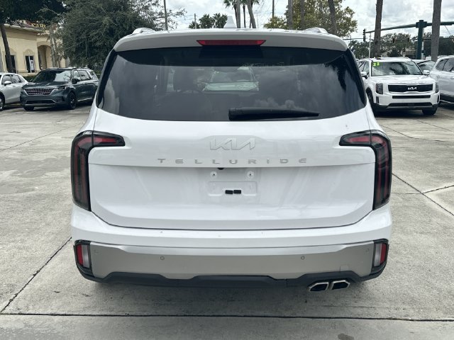 Certified 2025 Kia Telluride EX w/ EX Captain's Chair Package FWD image 7