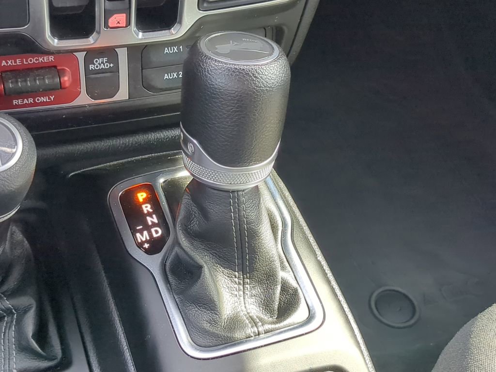 Used 2024 Jeep Wrangler Unlimited Sport AWD/4WD image 25