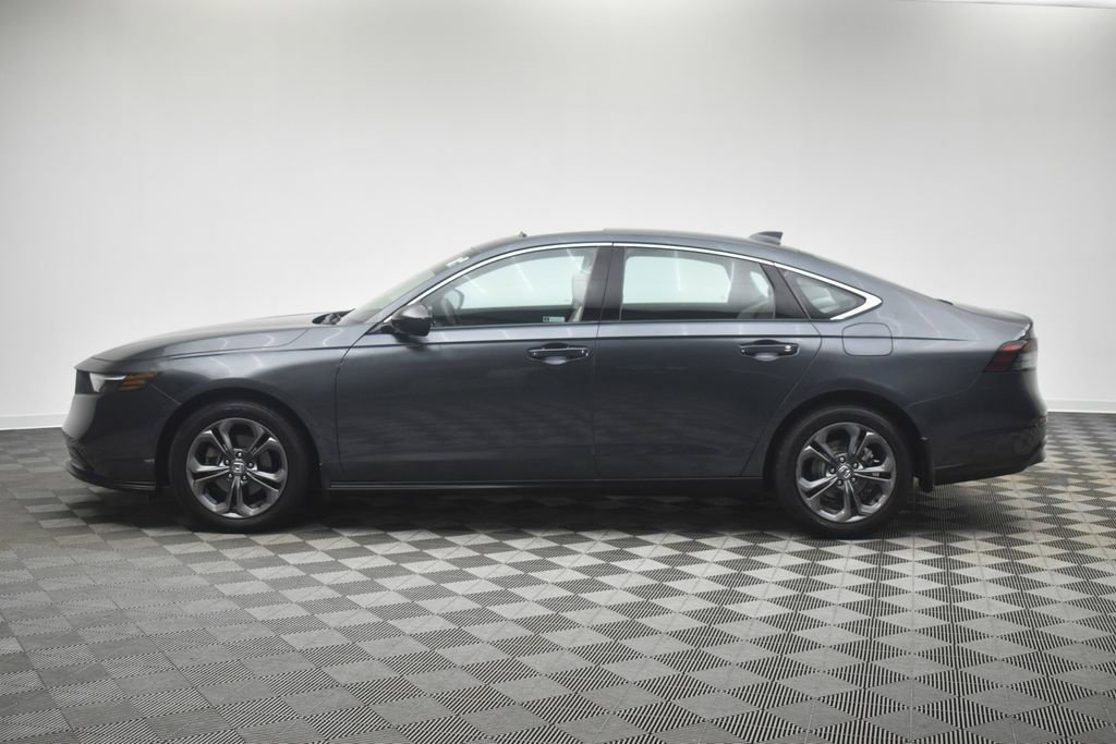 Used 2023 Honda Accord EX image 9