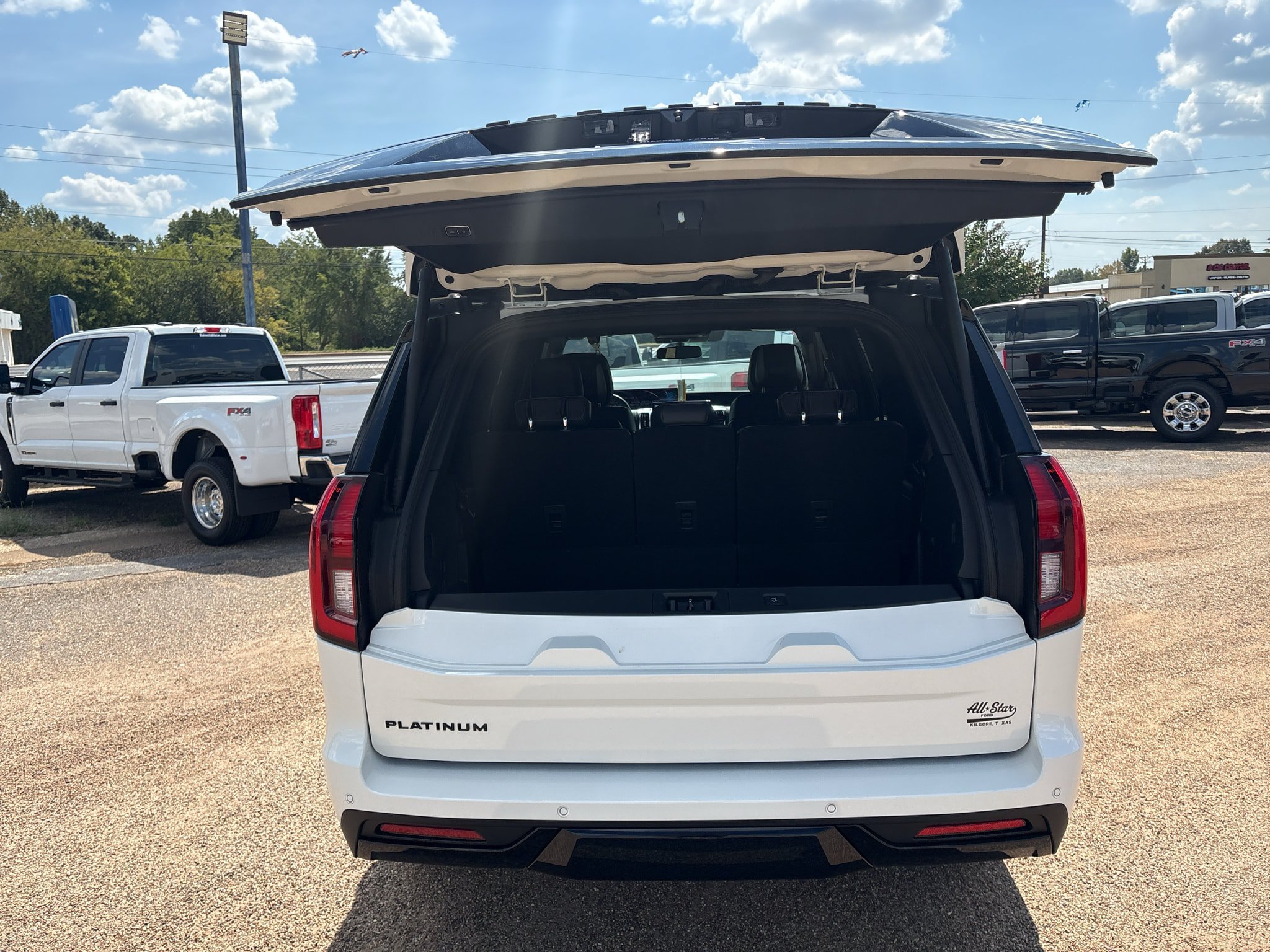 New 2027 Ford Expedition Platinum w/ Stealth Appearance Package AWD/4WD image 37